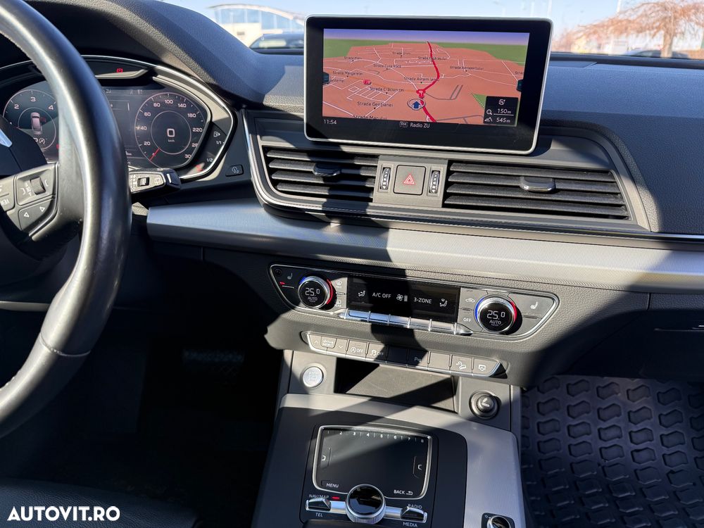 Audi Q5 2.0 TDI Quattro S tronic Design - 8