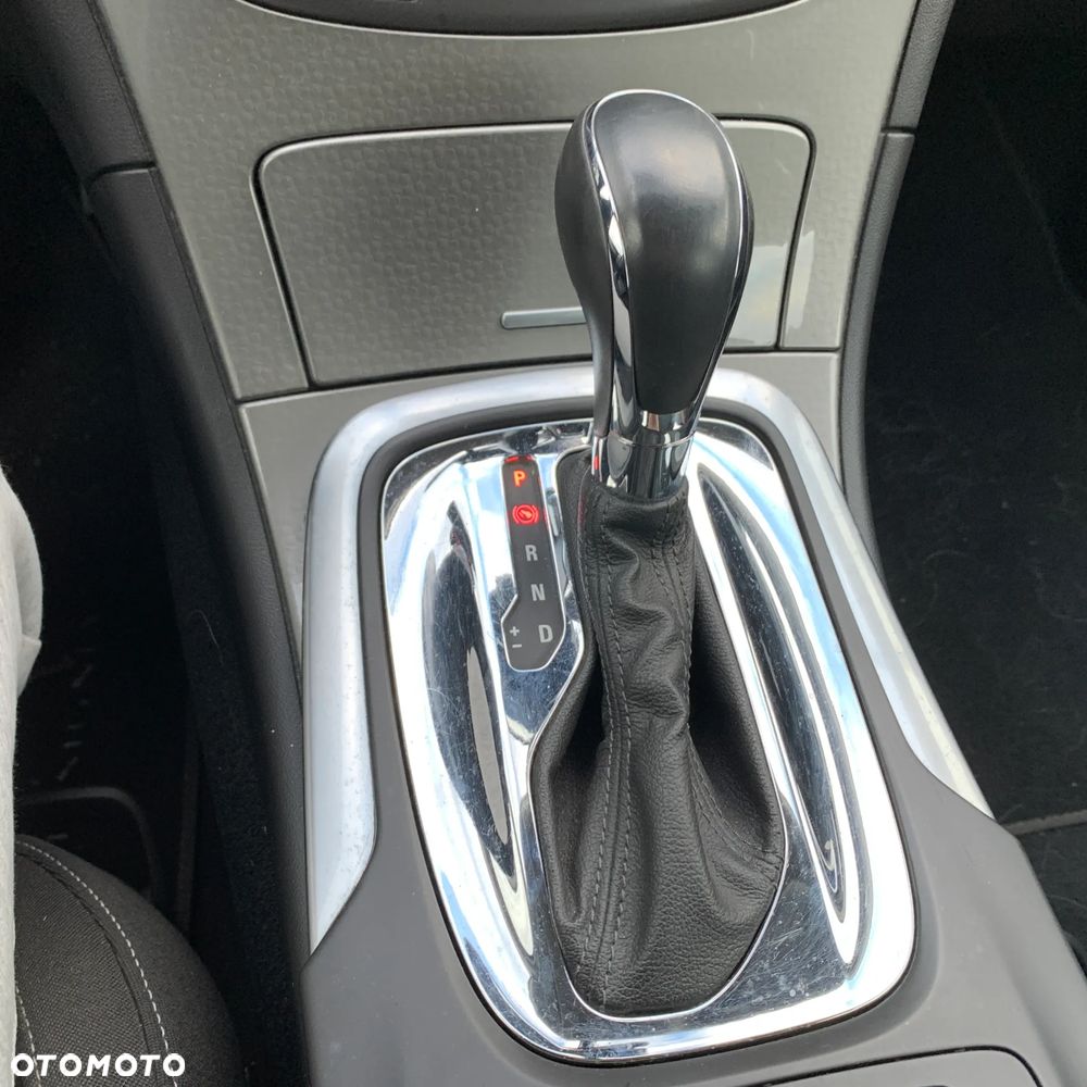 Opel Insignia - 32