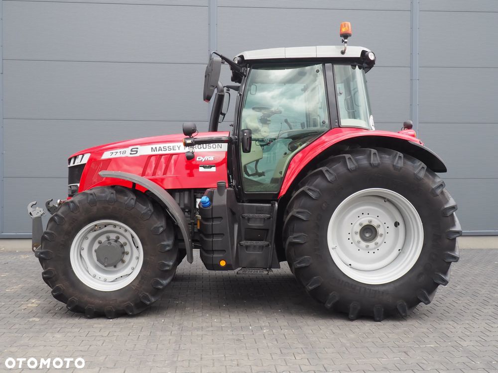 Massey Ferguson 7718 S - 14
