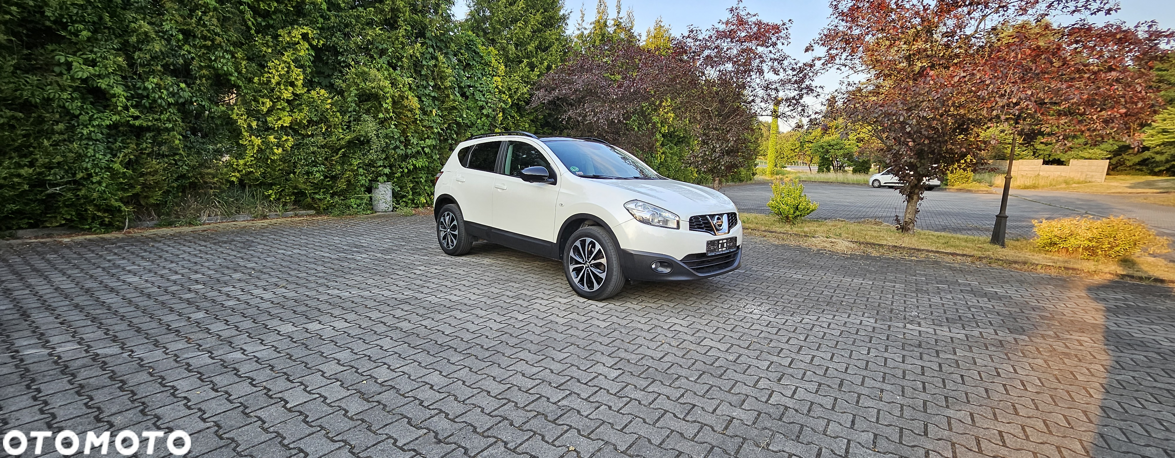 Nissan Qashqai 2.0 4 x 4 CVT tekna - 2