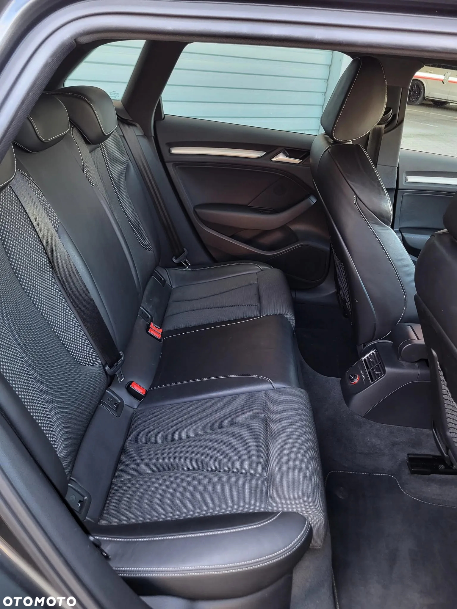 Audi A3 1.4 TFSI cylinder on demand Sportback S tronic S line Sportpaket - 12