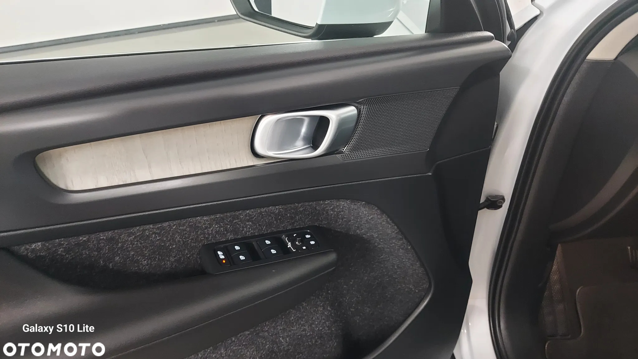Volvo XC 40 D3 SCR Inscription - 13