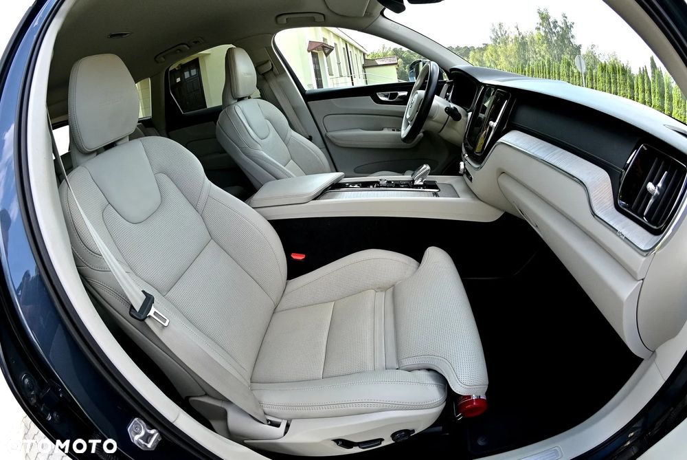Volvo XC 60 B4 D AWD Inscription - 20