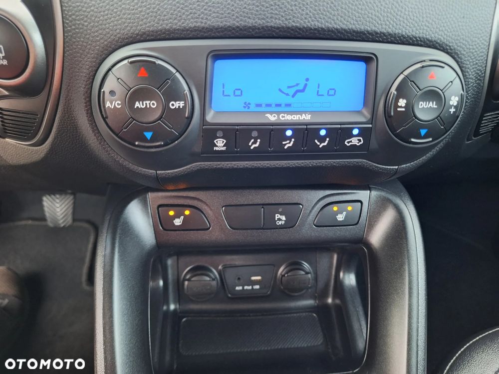 Hyundai ix35 1.6 2WD blue Trend - 22