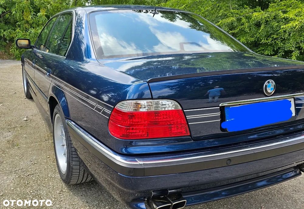 BMW Seria 7 735i L - 3