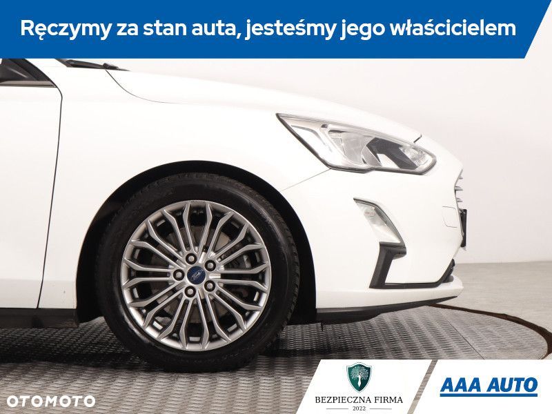 Ford Focus SW - 17