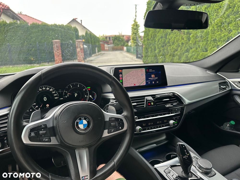 BMW Seria 5 520d xDrive M Sport Edition - 8