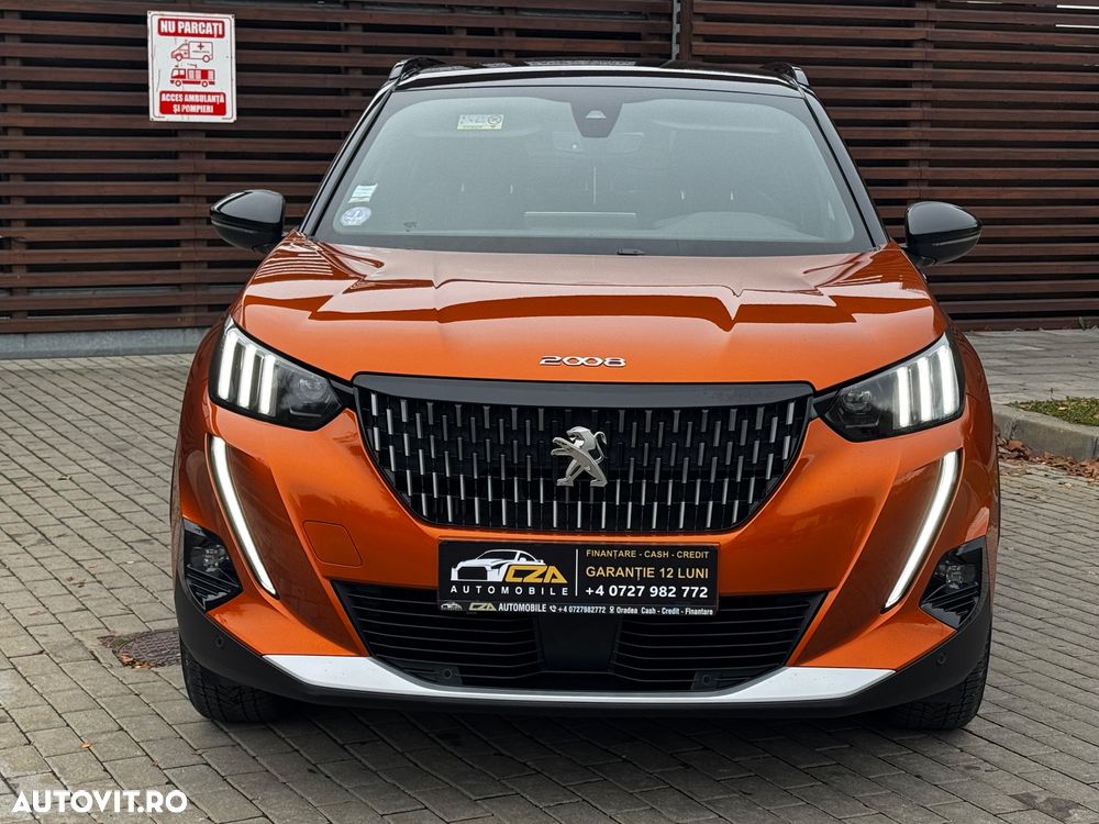 Peugeot 2008 PureTech 130 EAT8 GT - 2