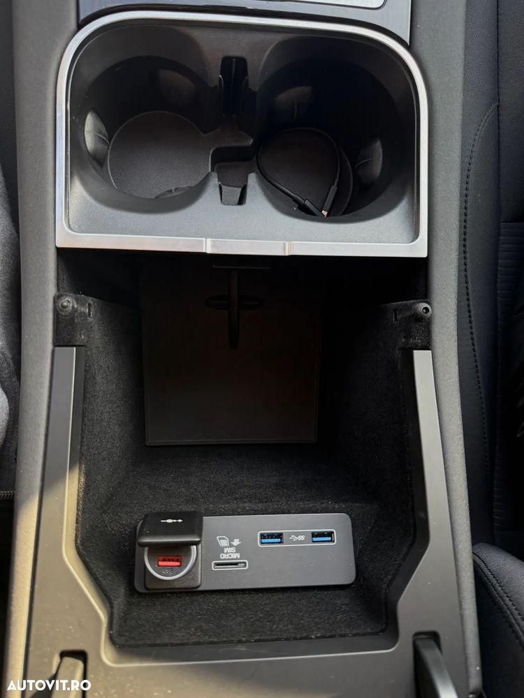 Land Rover Discovery Sport - 19