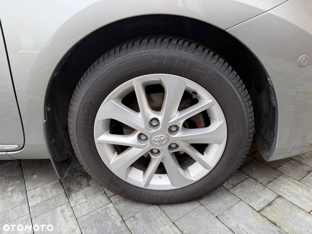 Toyota Auris 1.6 Prestige - 20