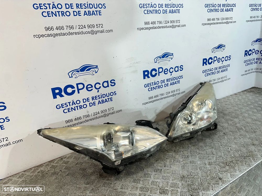 .Farol Oticas Frente Frontal Esquerda Direita Peugeot 3008 Original - 3