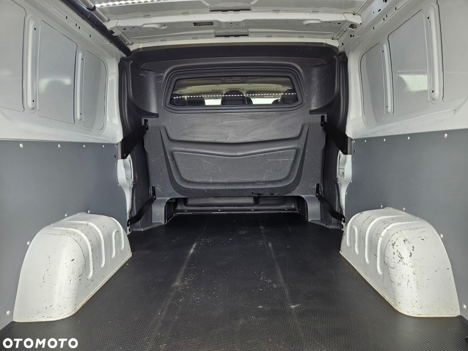 Renault Trafic L2H1 *84900zł NETTO* Brygadówka 6 osób 2.0dCi/120KM - 15
