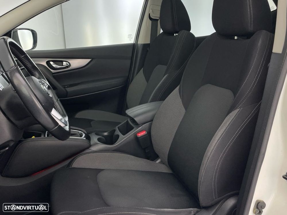 Nissan Qashqai 1.3 DIG-T N-Connecta DCT - 18