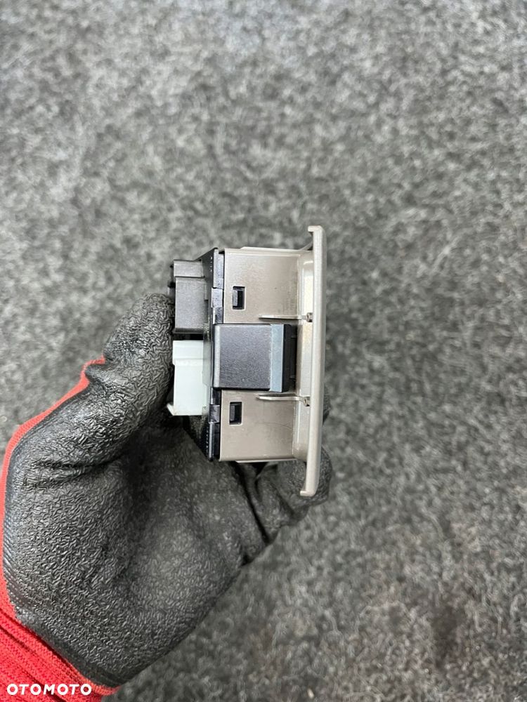 Panel przełącznik szyb chrysler pt cruiser 74677922 - 8