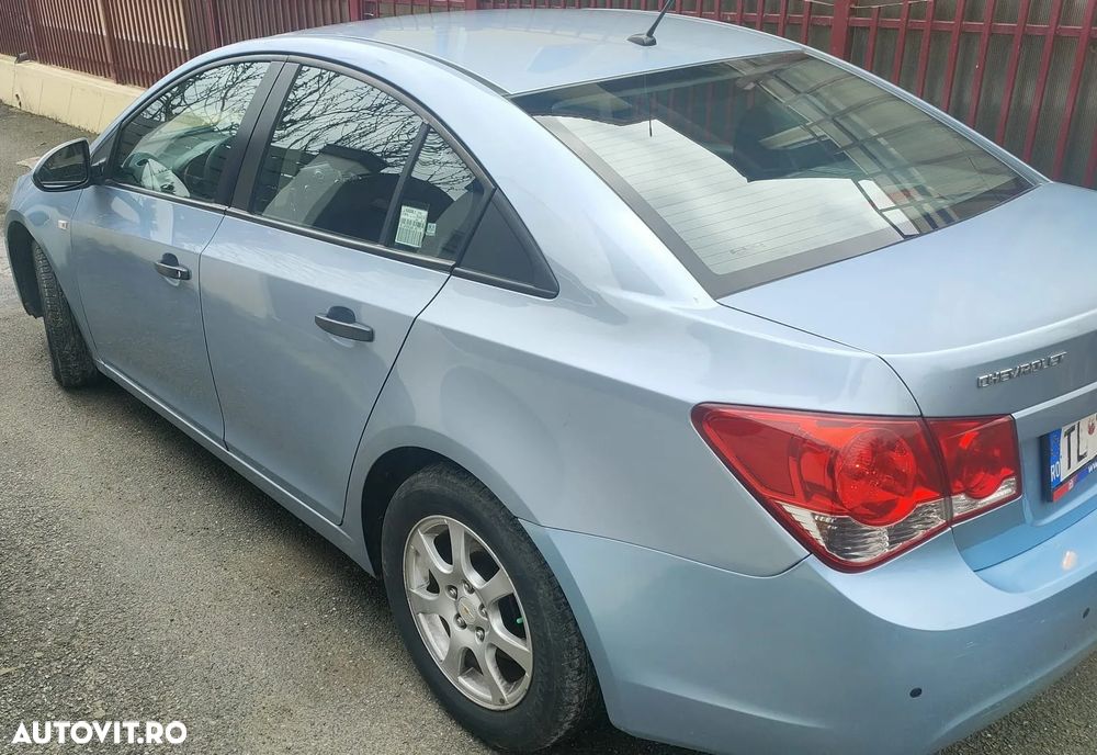 Chevrolet Cruze - 3