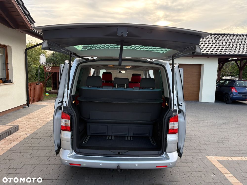 Volkswagen Multivan - 27