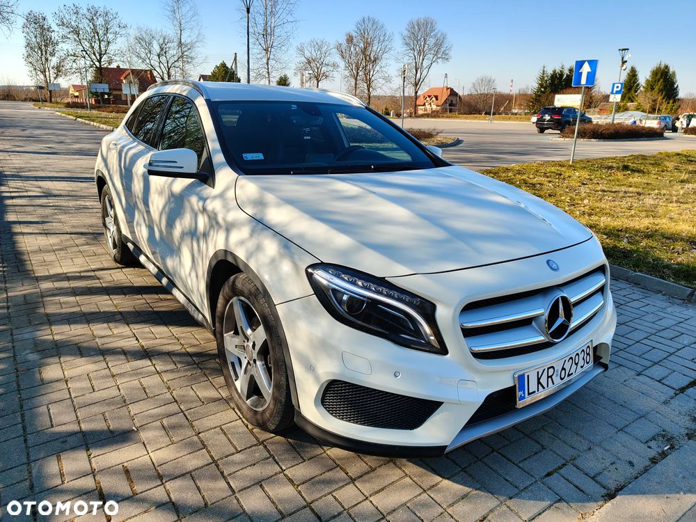Mercedes-Benz GLA 200 - 17