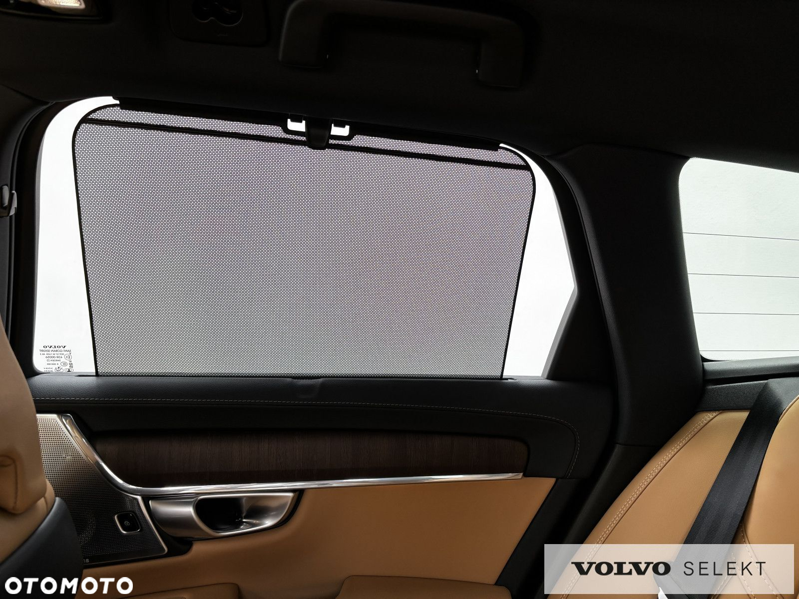 Volvo V90 Cross Country - 26