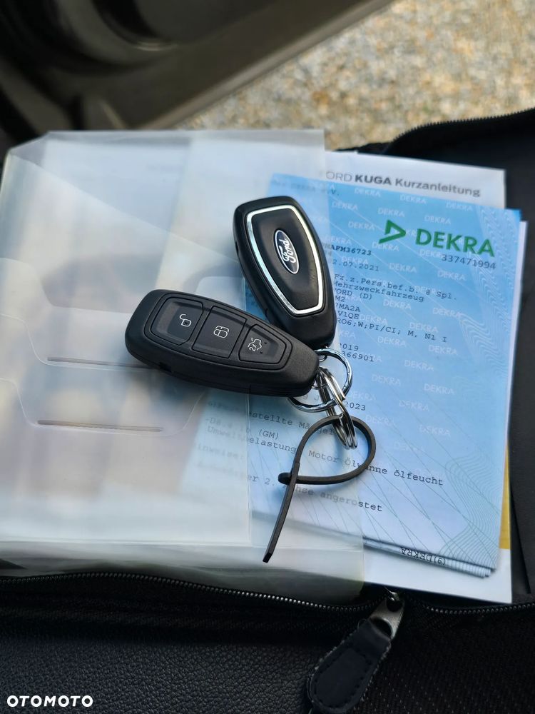 Ford Kuga 2.0 TDCi 4x4 Titanium - 27