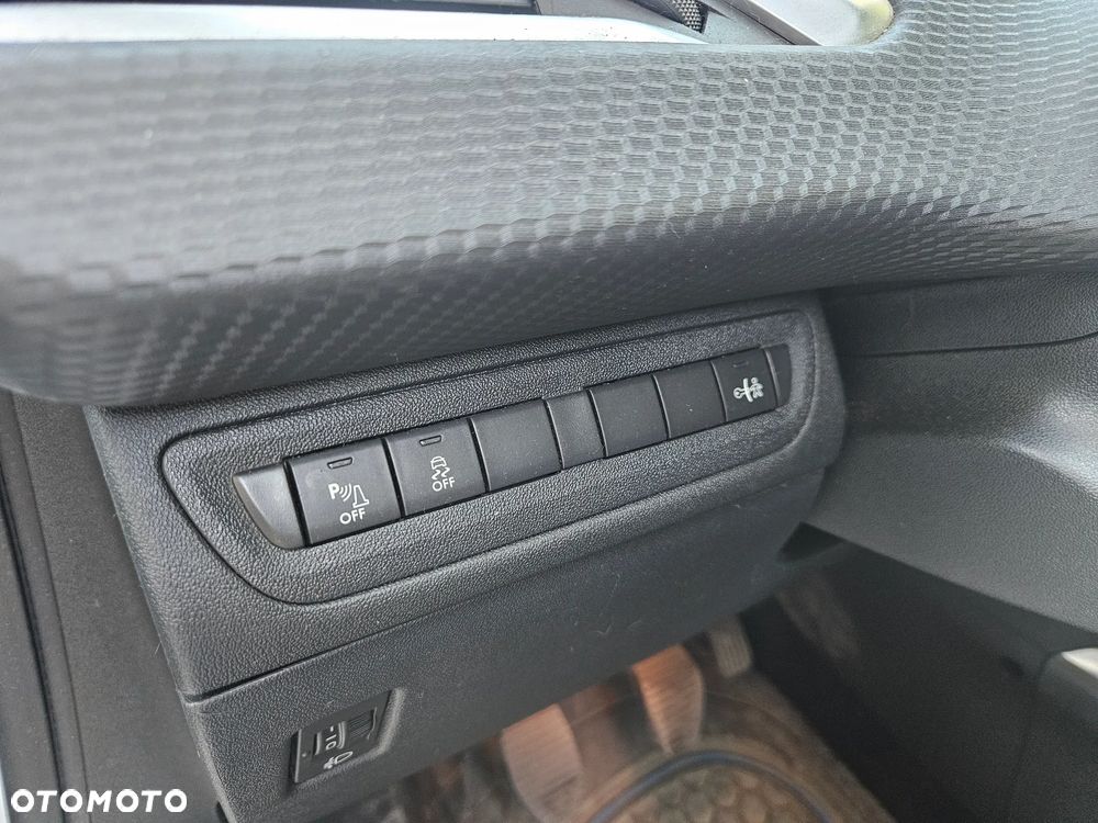 Peugeot 2008 1.6 VTi Allure - 15