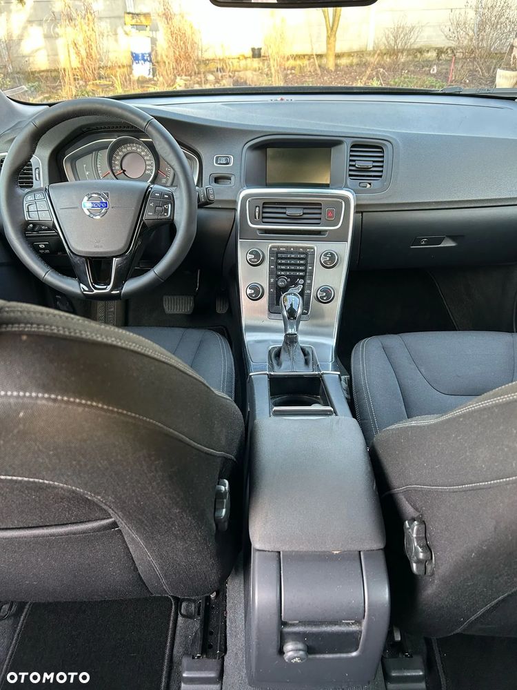 Volvo V60 D3 Base - 14
