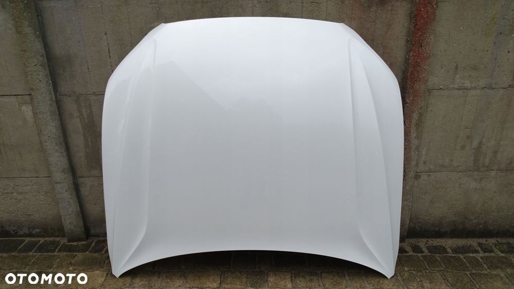 volvo xc60 ii - maska - 1