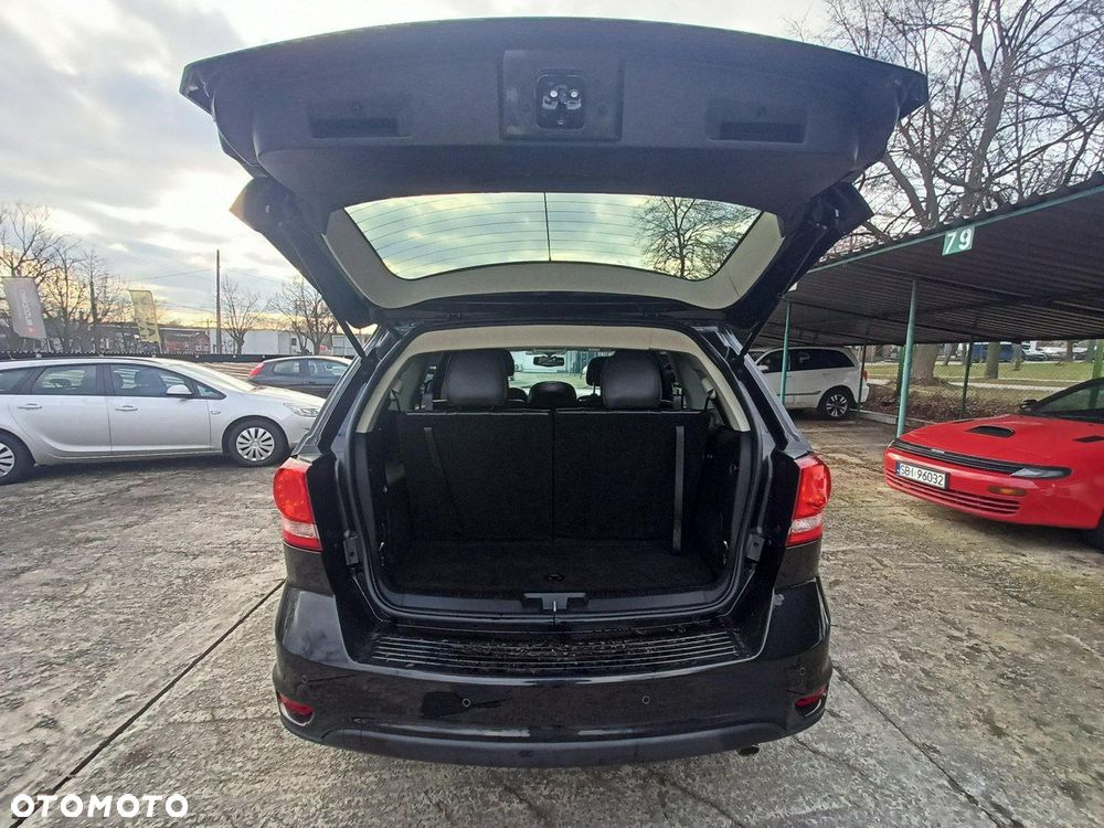 Fiat Freemont 2.0 Multijet 16V DPF Automatik Allrad Black Code - 24