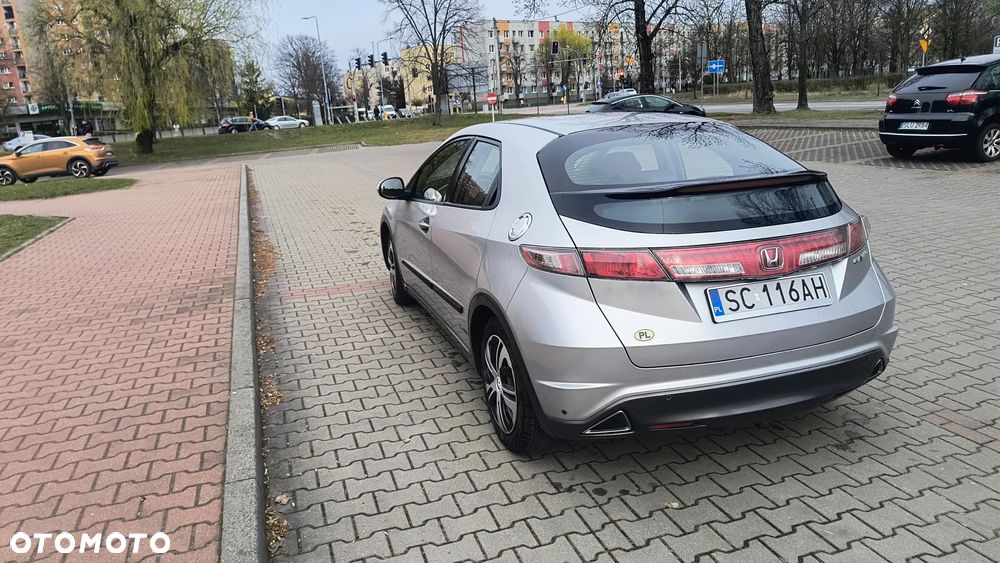 Honda Civic 1.4 Base / S - 10