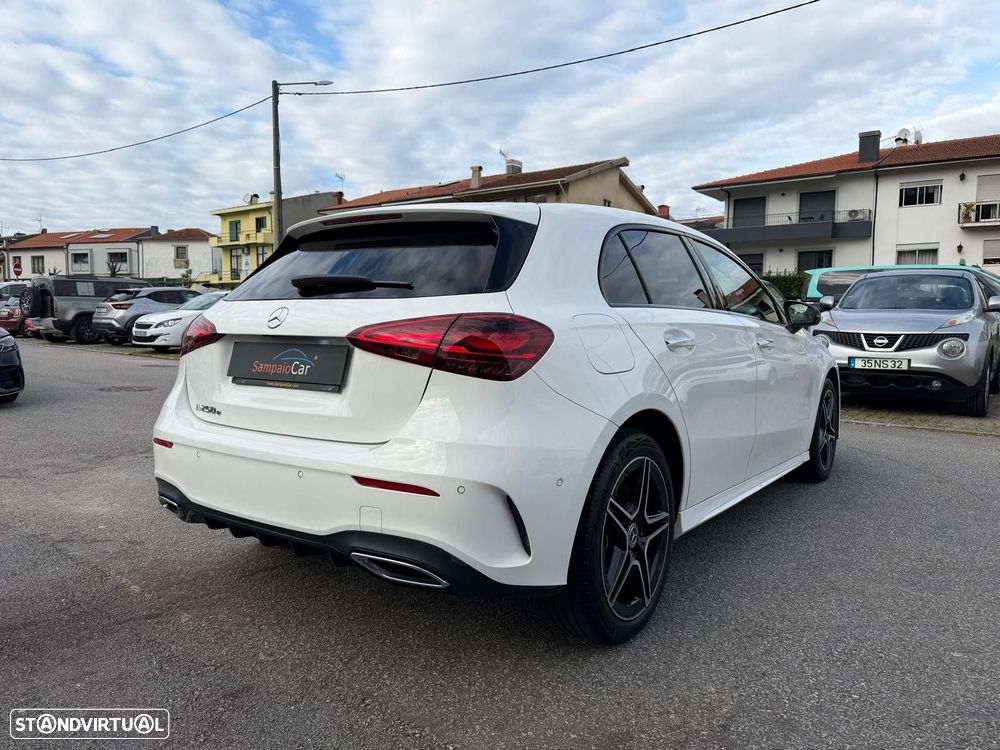 Mercedes-Benz A 250 e AMG Line - 4