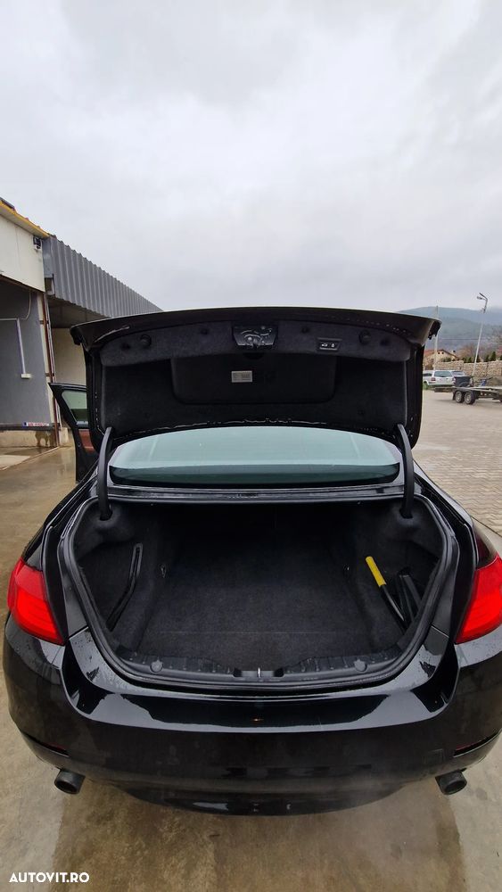 BMW Seria 5 535i Sport-Aut. Luxury Line - 9