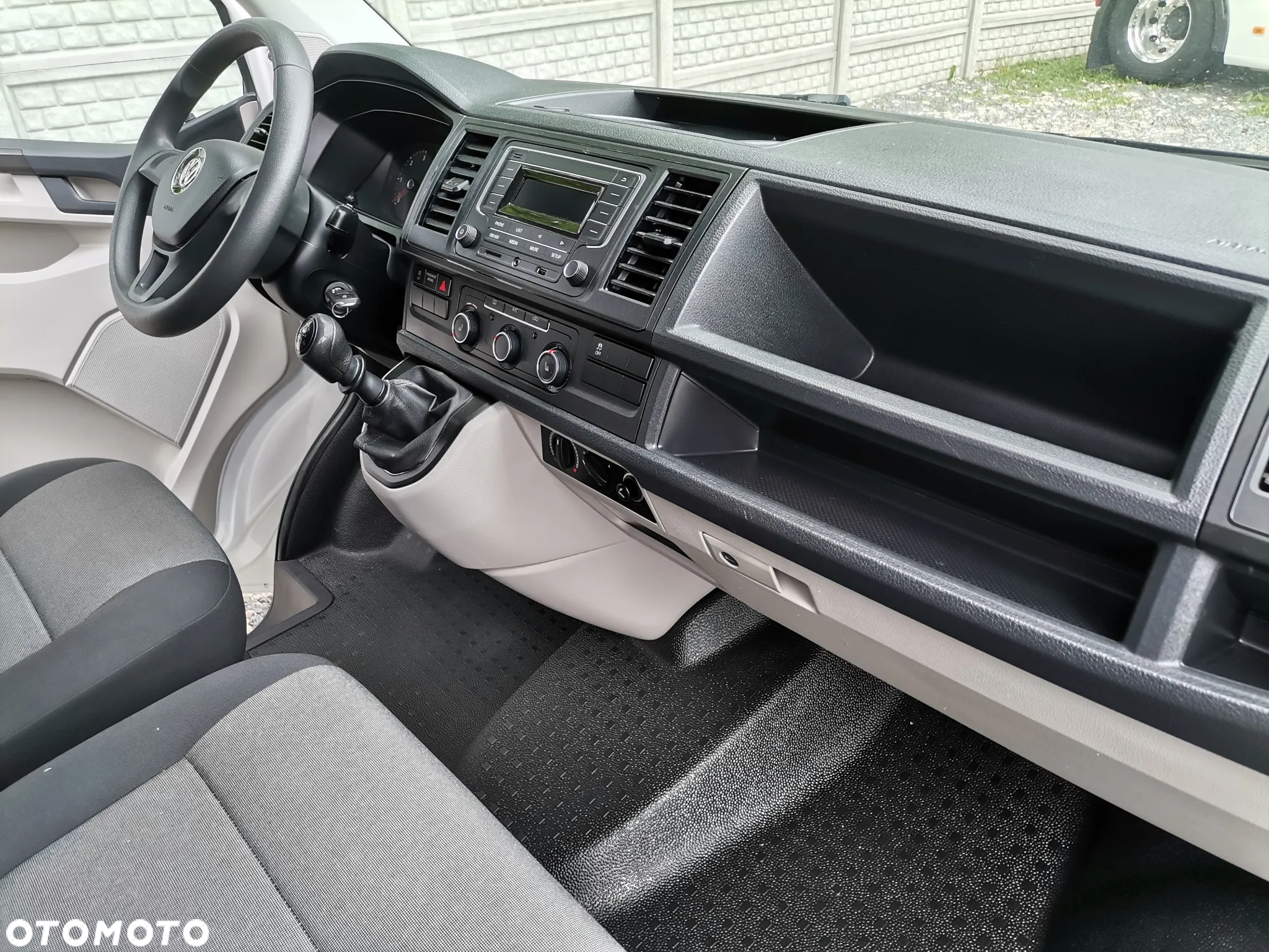Volkswagen Transporter T6 TDI L2H1 Plus Comfortline - 21