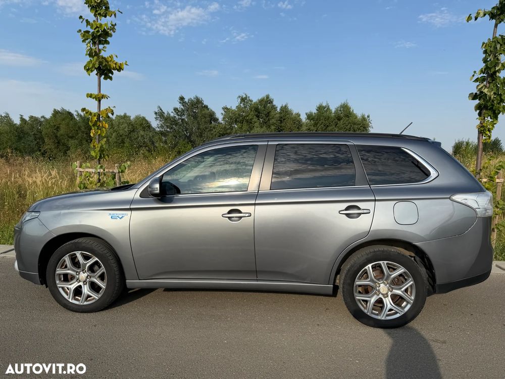 Mitsubishi Outlander 2.0 4WD - 12