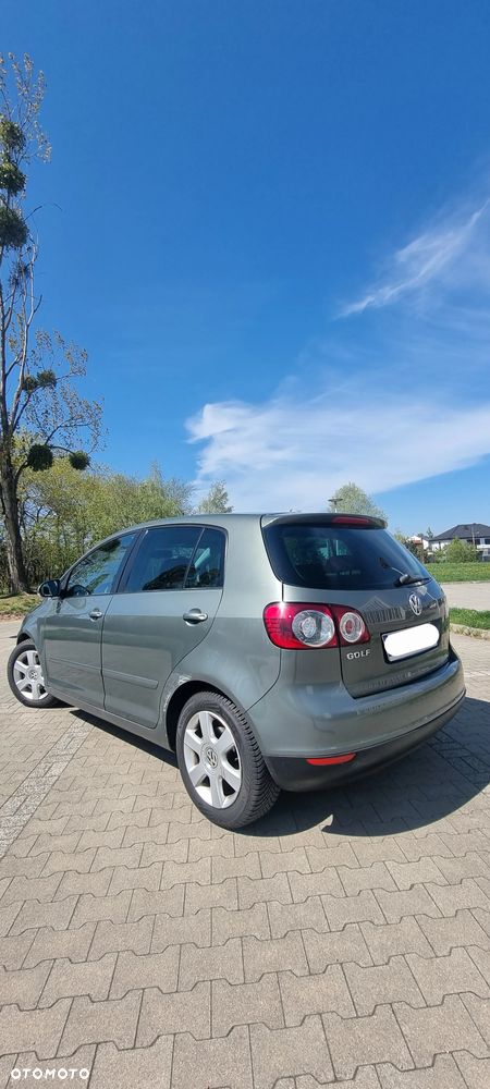 Volkswagen Golf Plus 1.6 FSI Comfortline - 3