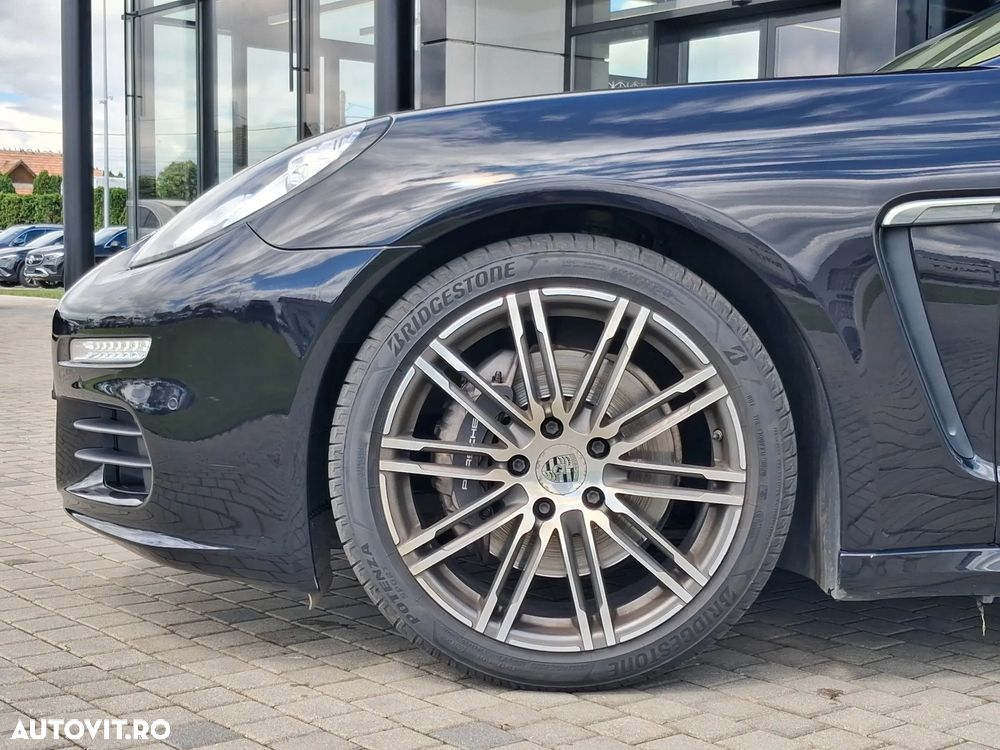 Porsche Panamera - 3