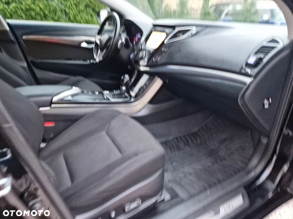 Hyundai i40 i40cw 1.7 CRDi Automatik Fifa World Cup Edition - 38