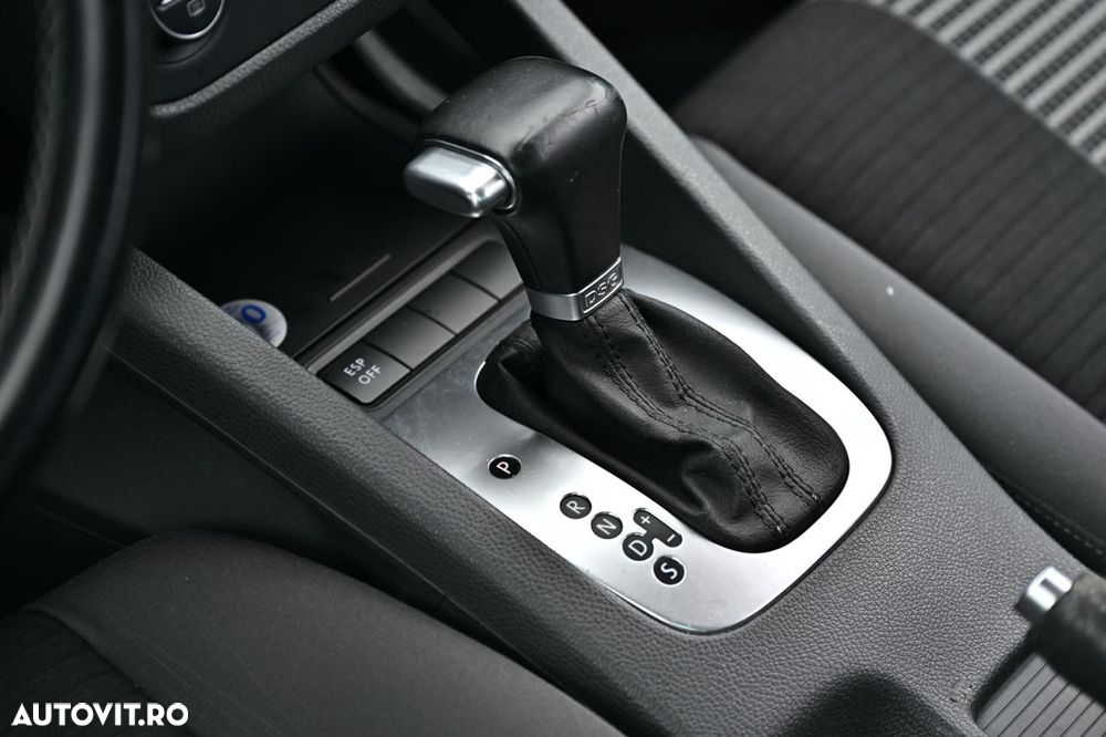 Volkswagen Golf 1.4 TSI DSG United - 15