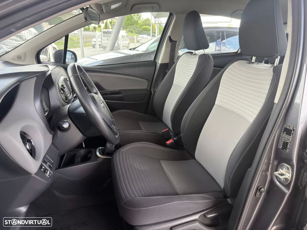 Toyota Yaris 1.0 VVT-i Exclusive - 22