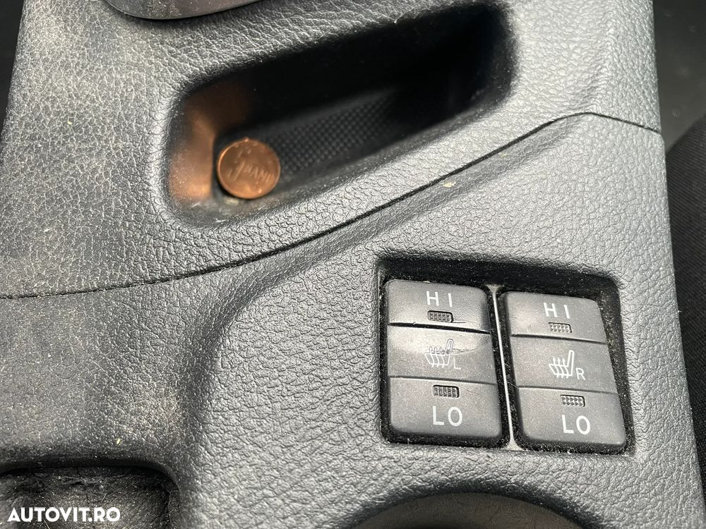 Toyota Auris - 16