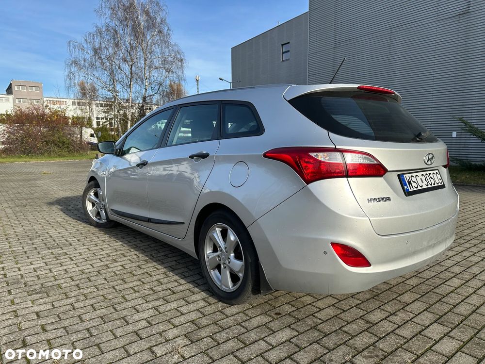 Hyundai i30 1.4 CRDi Comfort - 5