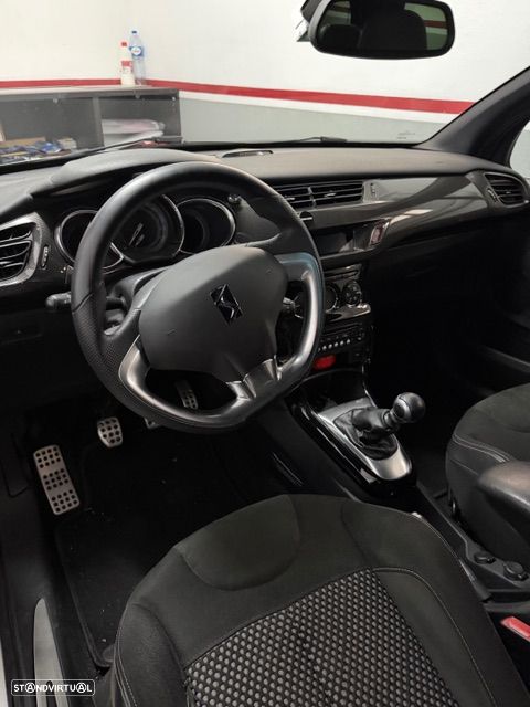Citroën DS3 1.6 HDi Airdream Sport Chic - 8