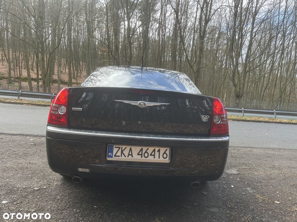 Chrysler 300C - 5