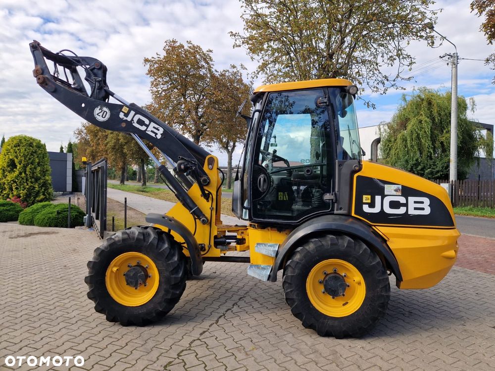 JCB 409 - 7