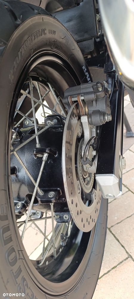 Suzuki V-STROM - 19