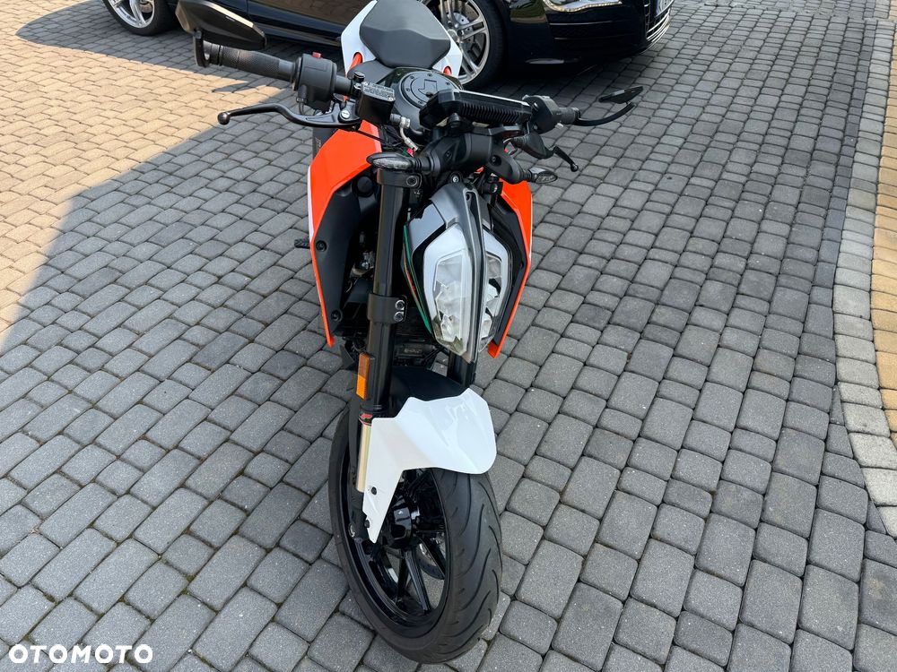KTM Duke 125 - 8