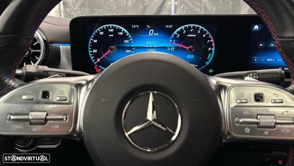 Mercedes-Benz CLA 250 e Shooting Brake AMG Line - 3