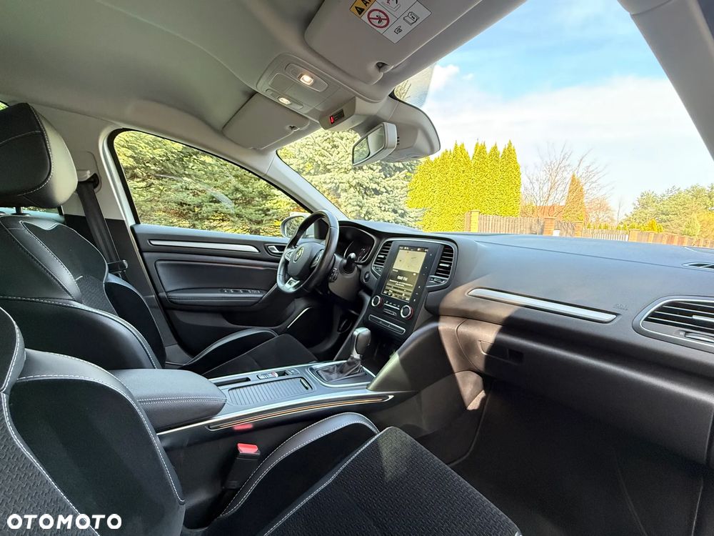 Renault Megane TCe 140 GPF EDC INTENS - 28