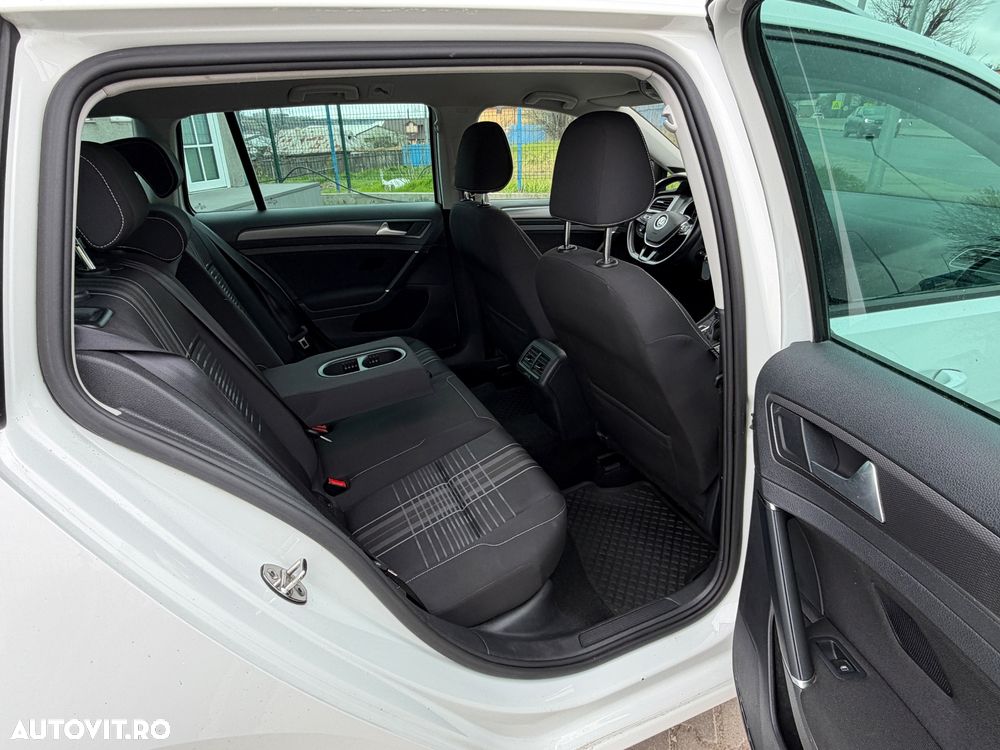 Volkswagen Golf 1.6 TDI BlueMotion Technology DSG Cup - 36