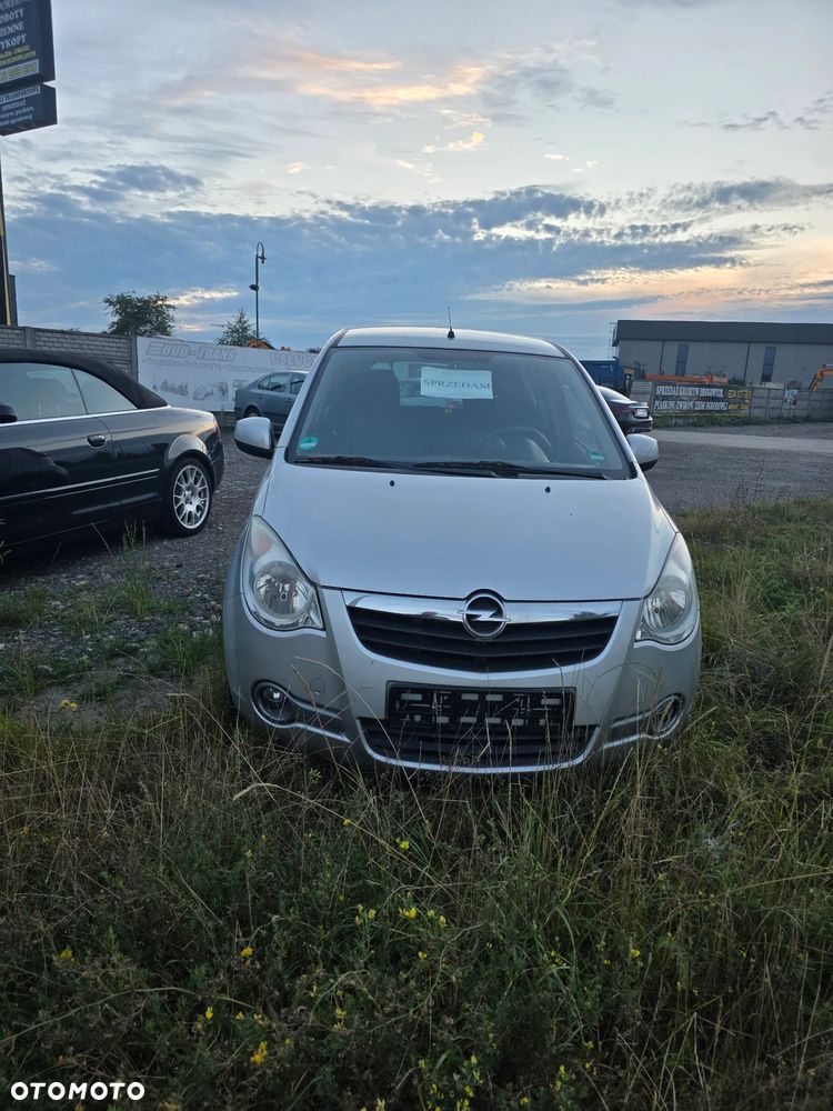 Opel Agila - 2