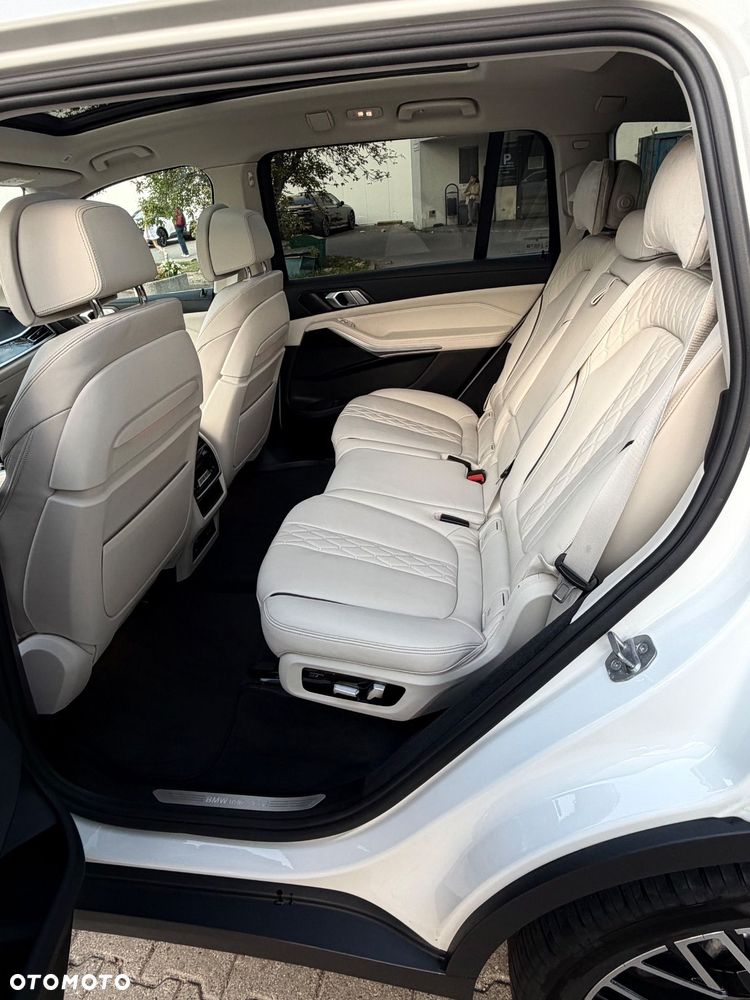 BMW X7 xDrive40i - 21