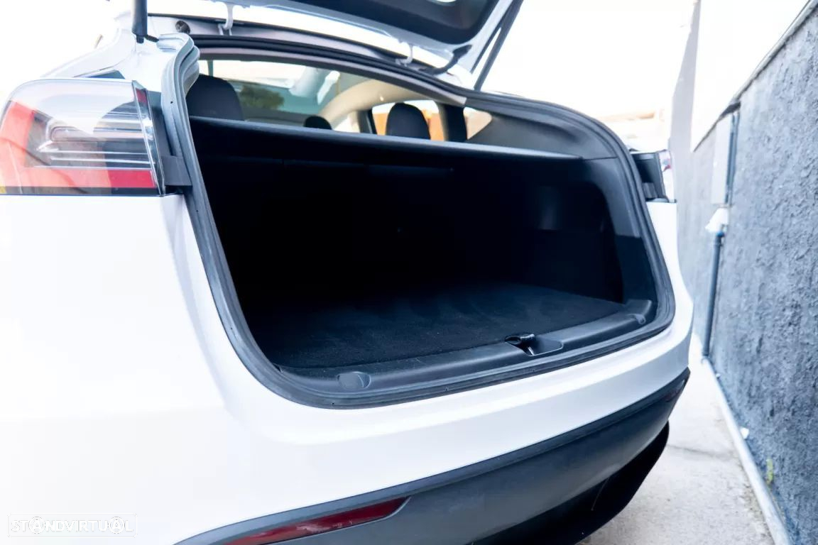Tesla Model Y Tração Traseira - 27